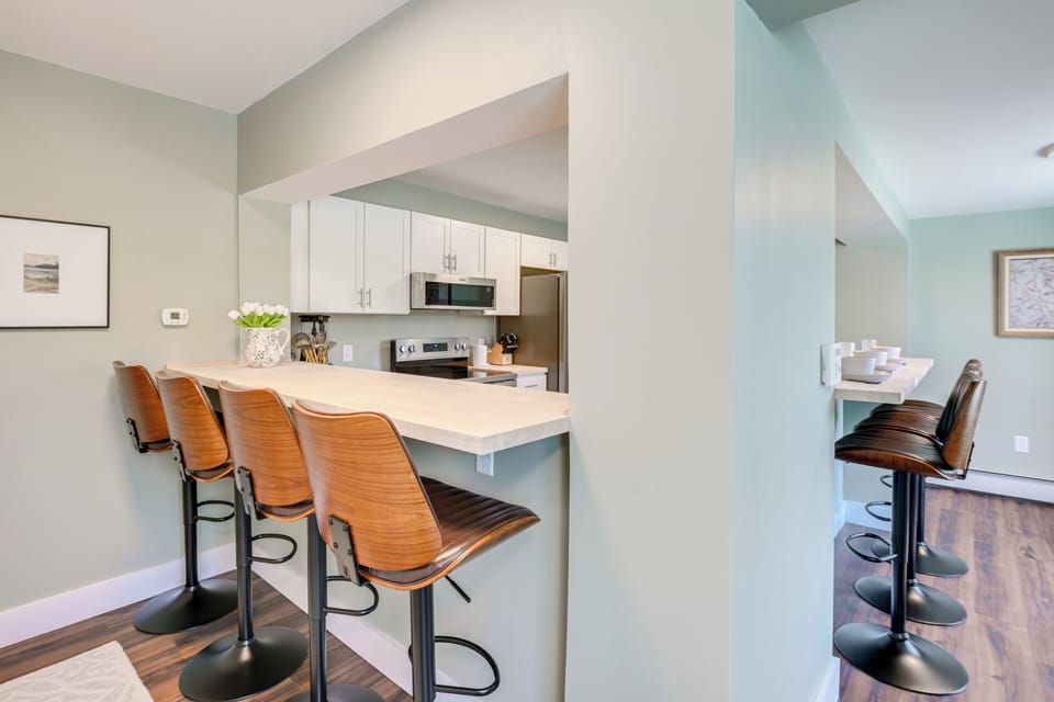 Breakfast Bars | 1st Floor