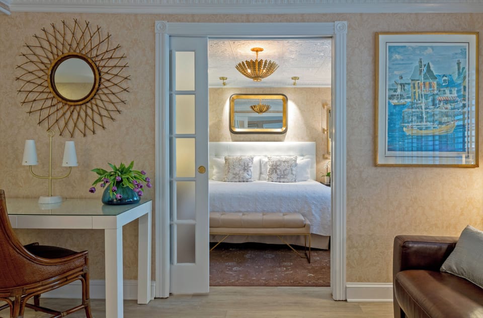 Classic Suite, 1 King Bed with Sofa bed | Egyptian cotton sheets, premium bedding, pillowtop beds, in-room safe