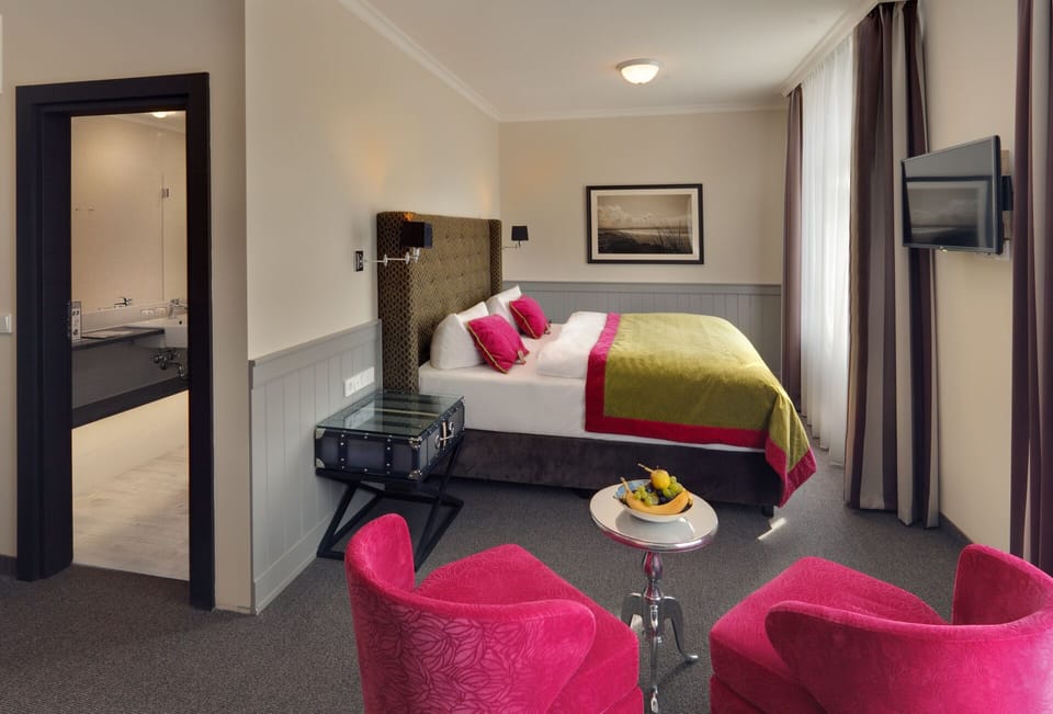 Double Room | Premium bedding, down comforters, pillowtop beds, minibar