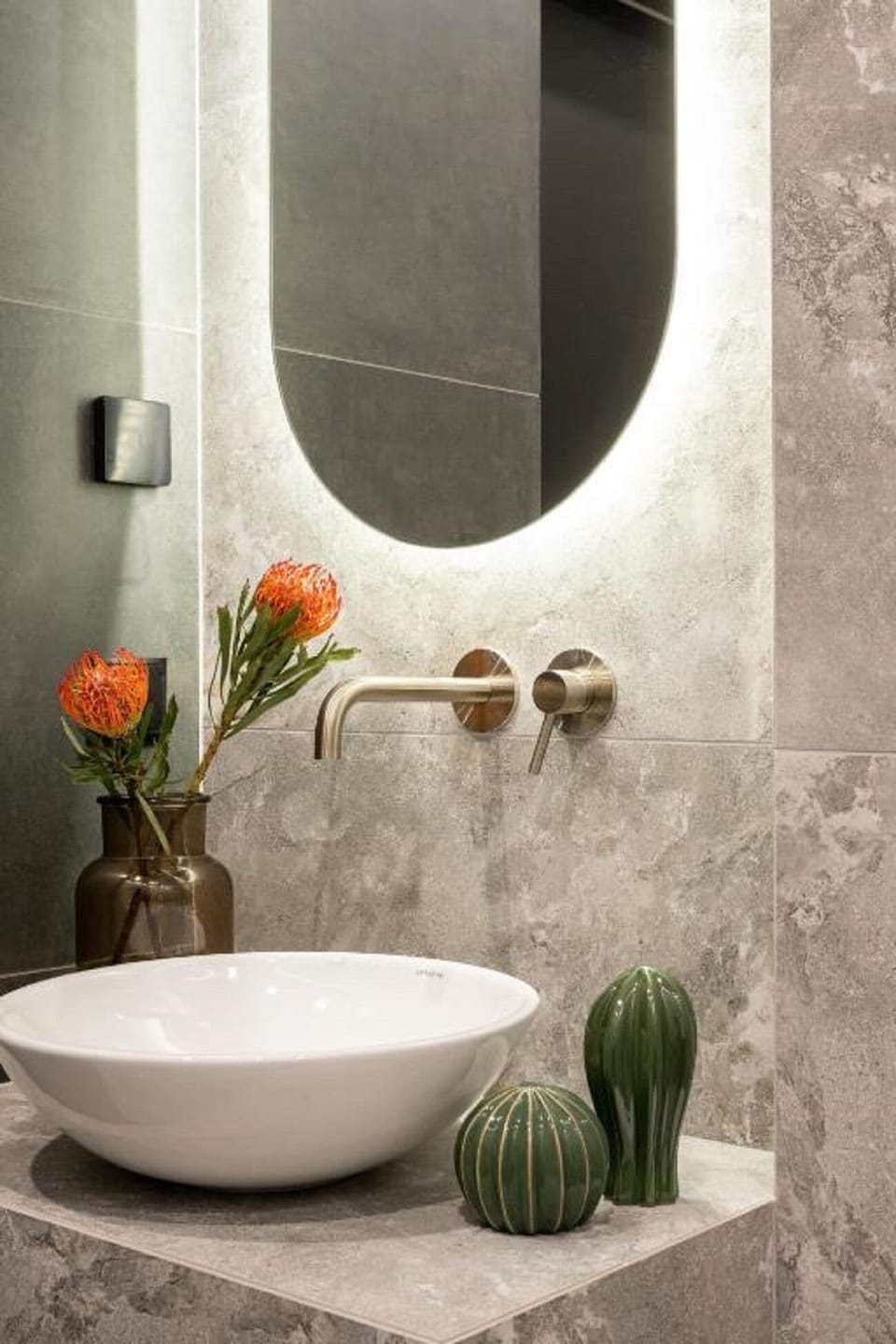 Shower, hair dryer, towels, toilet paper
