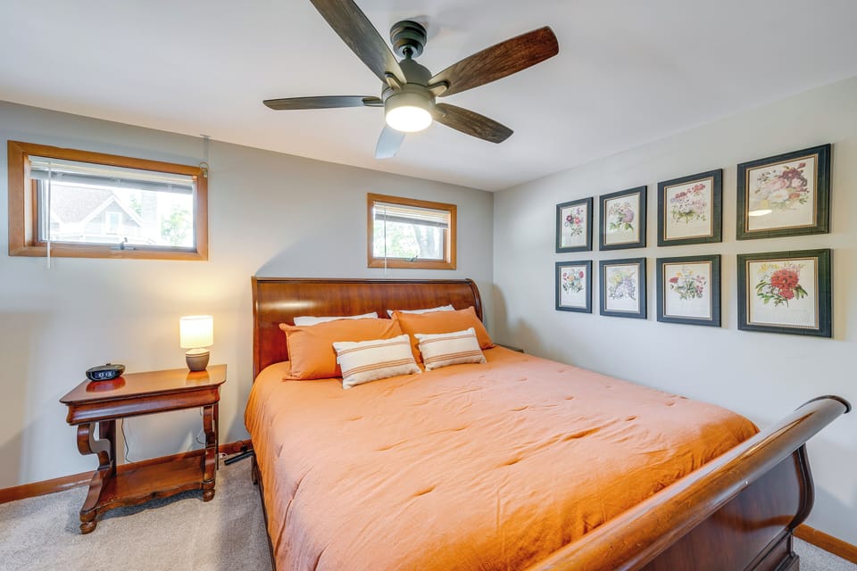 House (3 Bedrooms) | Interior