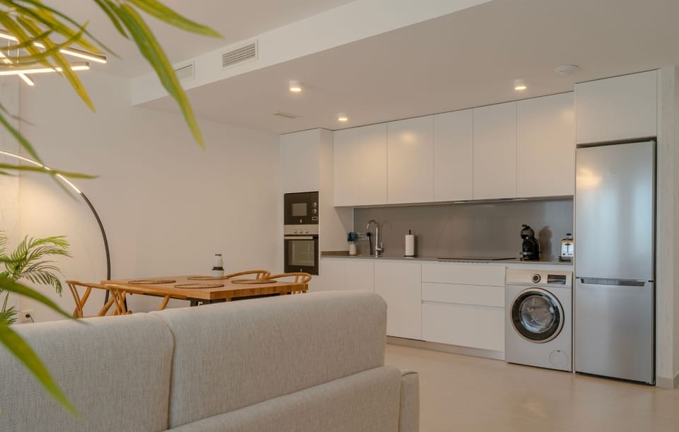 Open plan living, dining & kitchen area