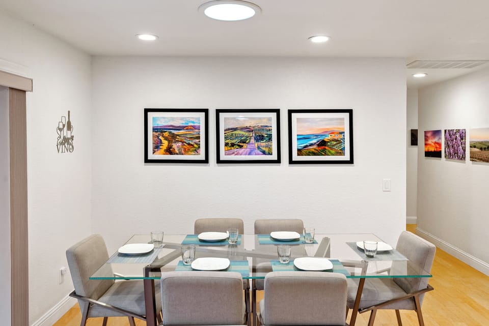 Dining Area - Cool artwork adorns the wall to make a dining experience even more enjoyable.