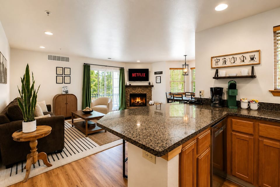 Condo, 1 Bedroom | Interior