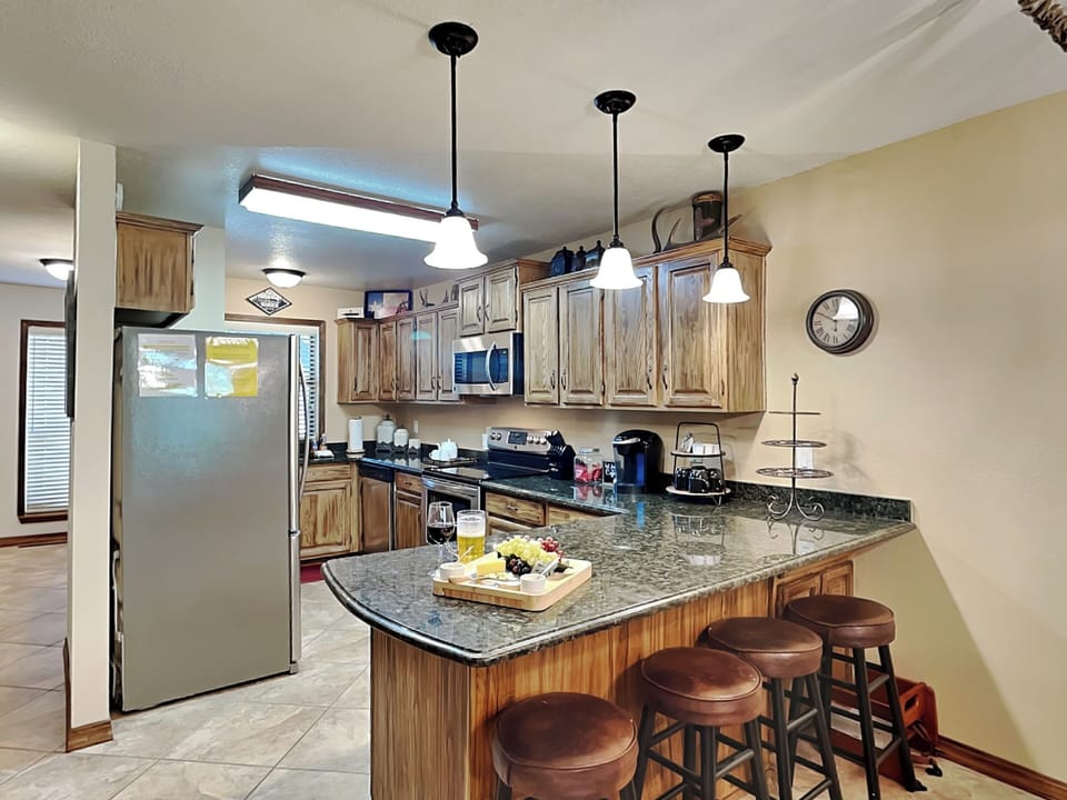 Full Kitchen