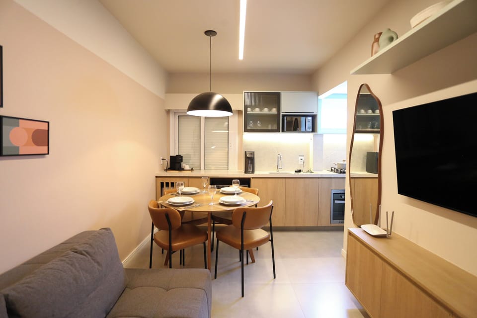 Apartment | Living room | Flat-screen TV