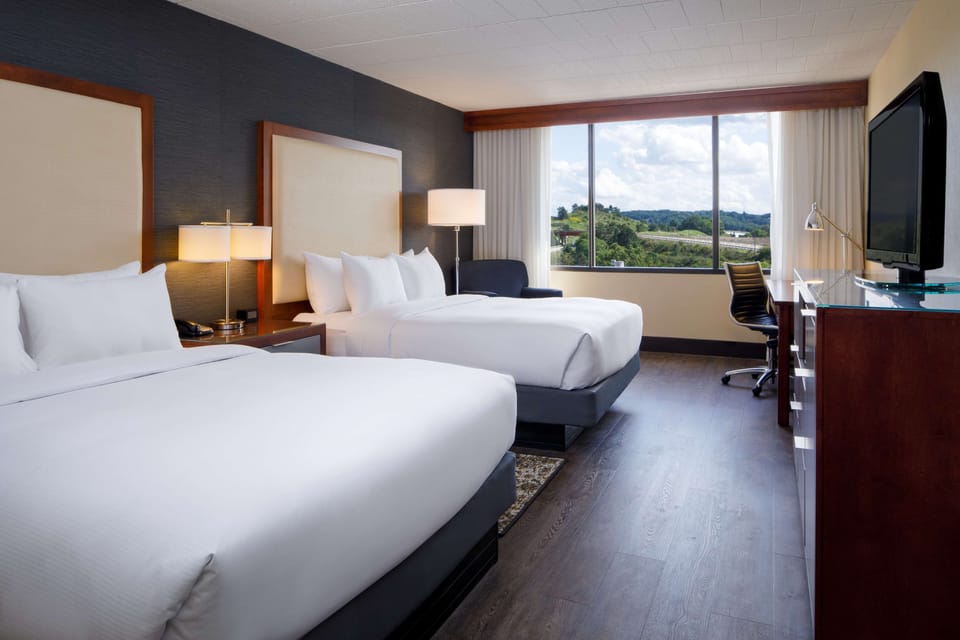 In-room safe, desk, laptop workspace, blackout drapes