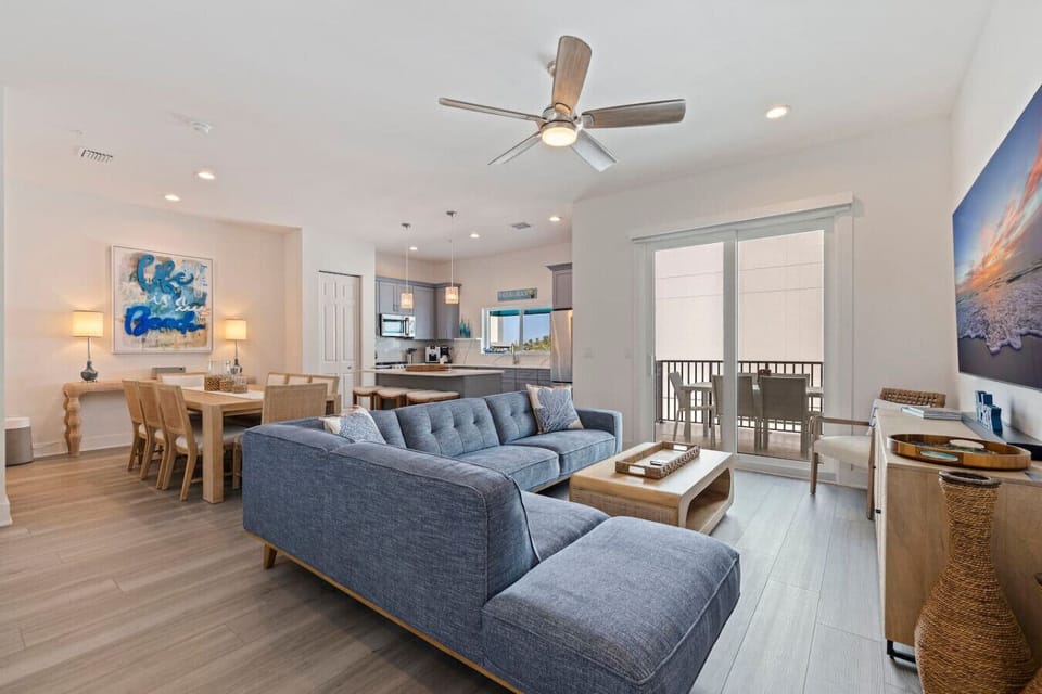 Bright Open-Concept Living Room for Large Groups