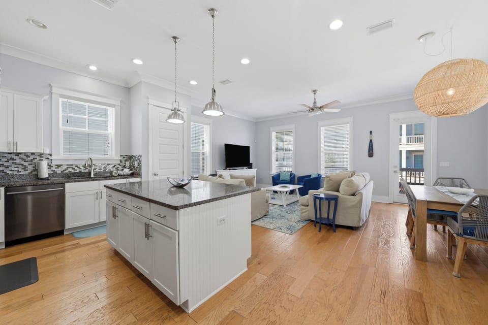 Kitchen to living room