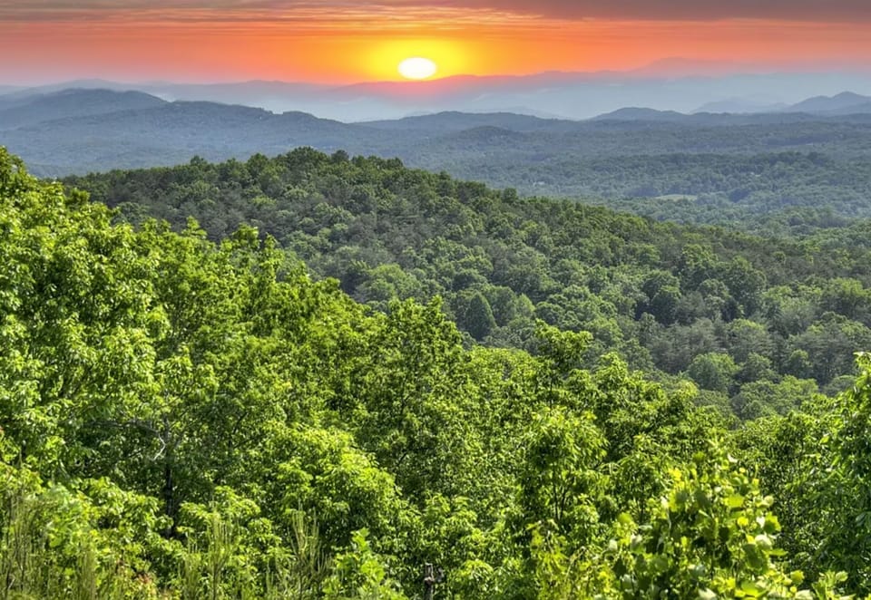 Endless layers of blue and green. A view that lives up to the name.