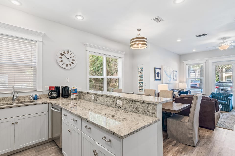 House, Multiple Beds (Miramar Beach Villa 114- Beach Therap) | Interior