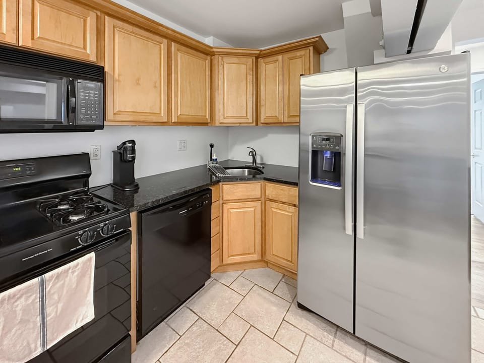 Full Kitchen