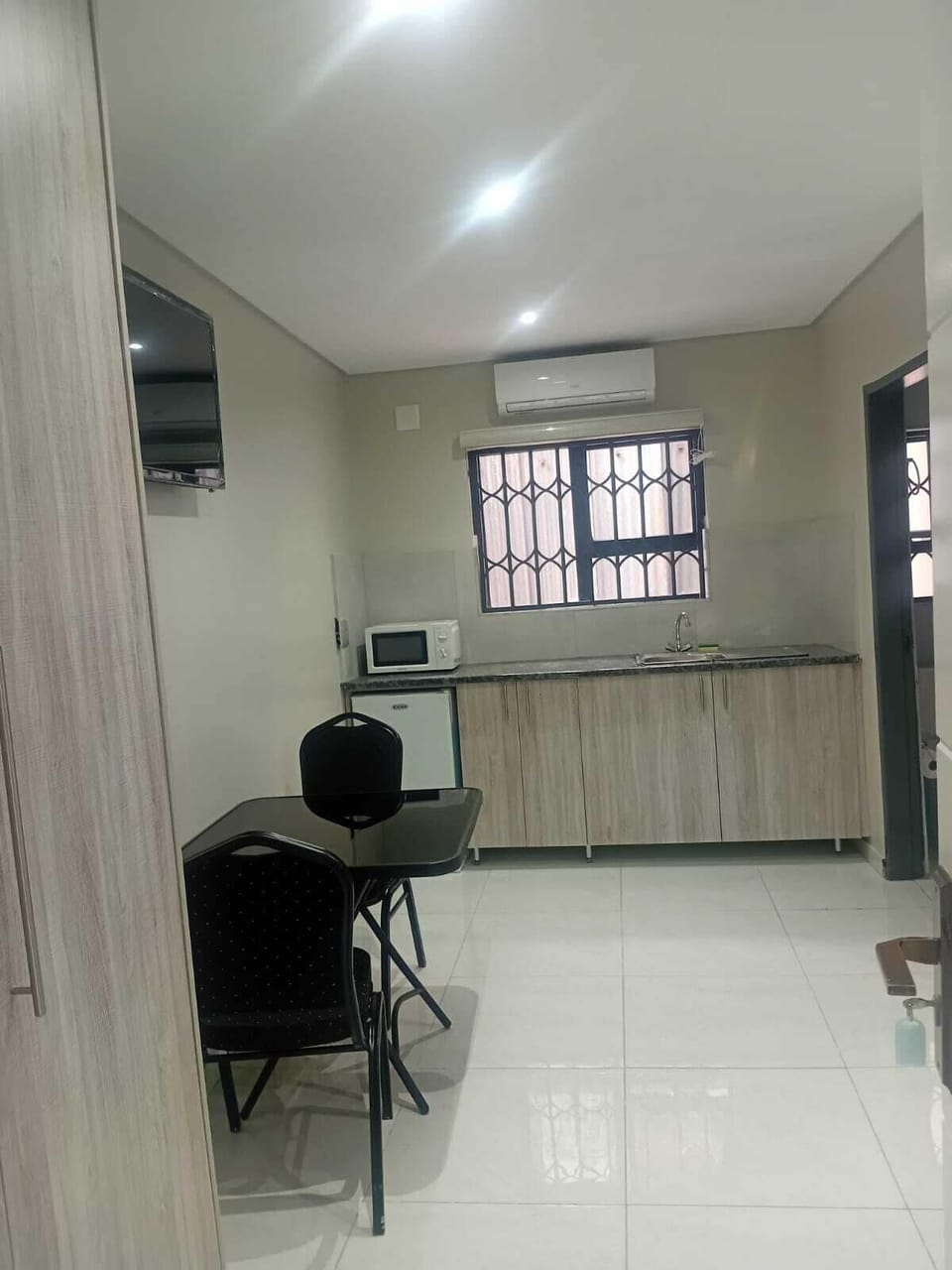 Family Room, City View | Iron/ironing board, free WiFi