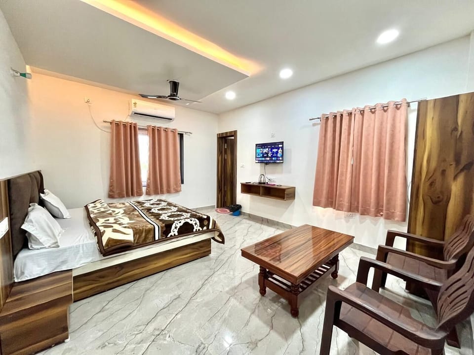 Deluxe Double Room, Balcony, City View | Desk, laptop workspace, free WiFi