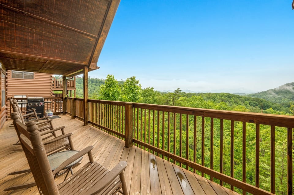Deck with seating to enjoy the view