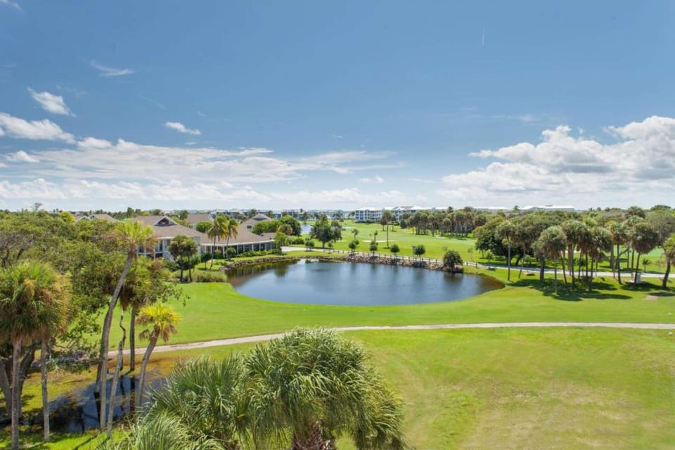 Grab your clubs and make your way to our outstanding golf course, offering a dynamic and enjoyable experience with three sets of tees designed to accommodate golfers of every skill level.