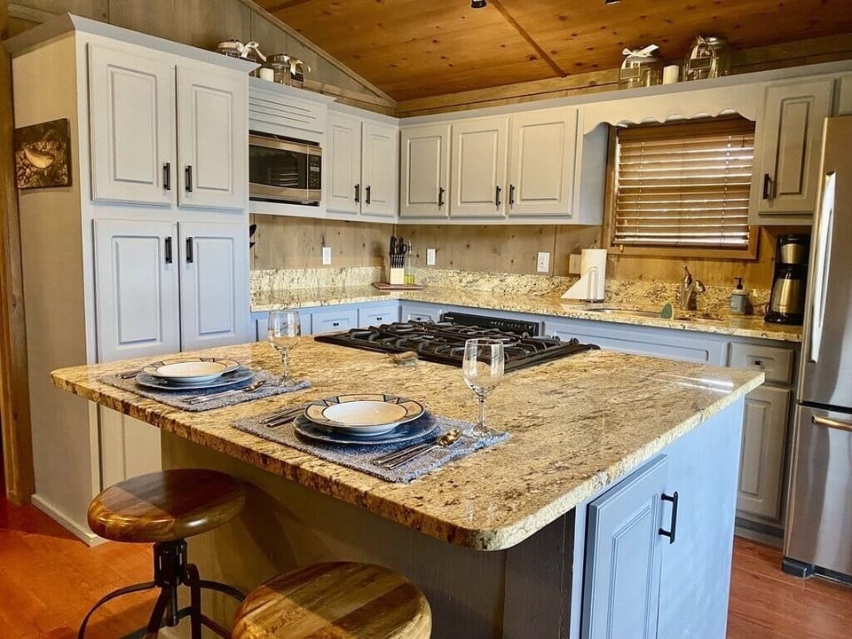 Chefs Kitchen with gas stove/oven