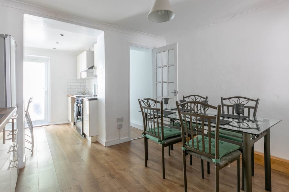 Classic House | Dining room