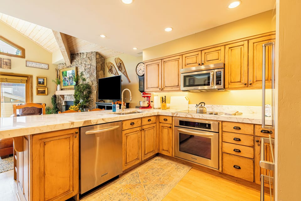 Fully equipped kitchen