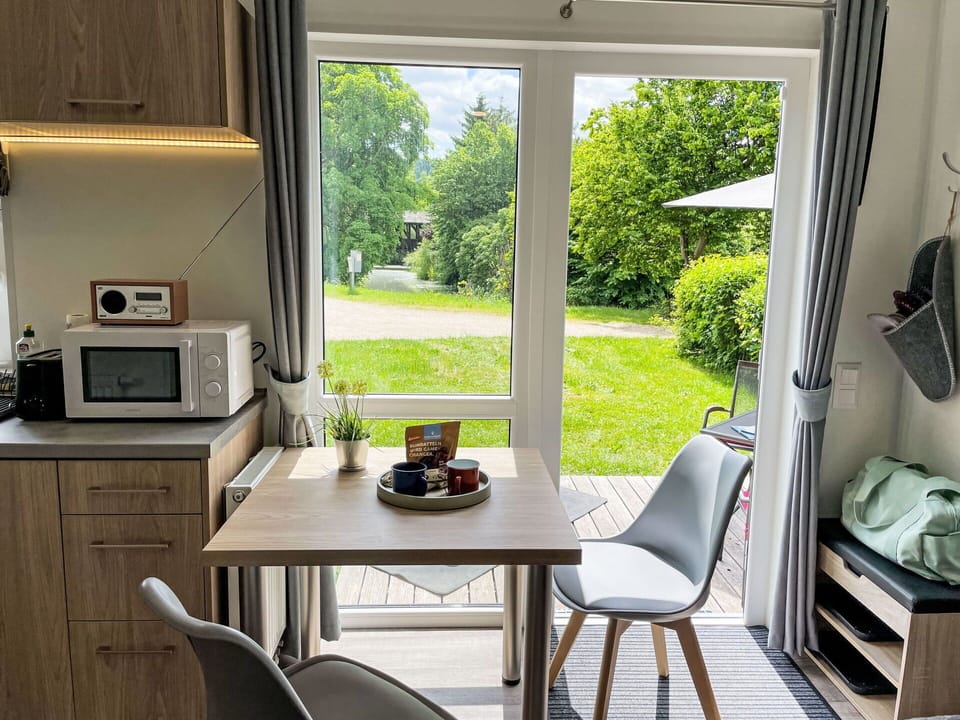Chair, Wood Stain, Kitchen & Dining Room Table, Food, Garden Buildings, Houseplant