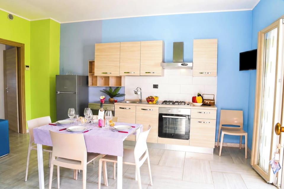 Kitchen and dining area