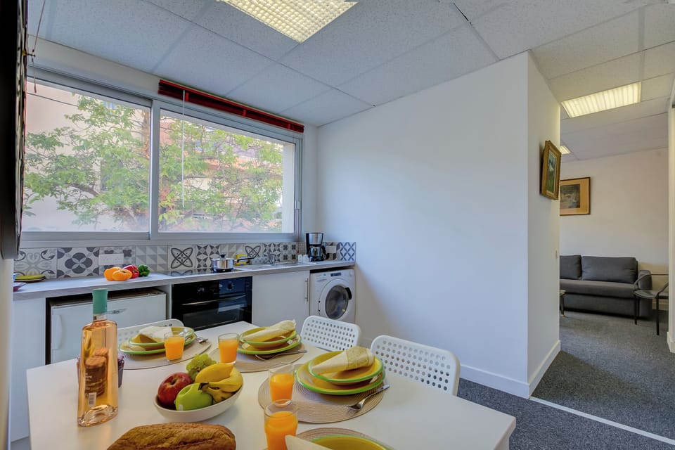 Kitchen and dining area