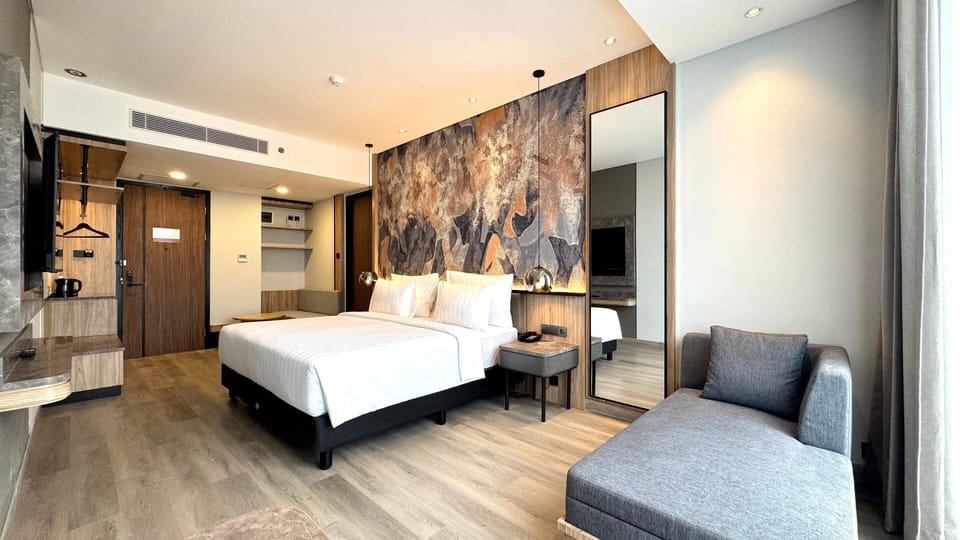 Junior Double Room | In-room safe, blackout drapes, soundproofing