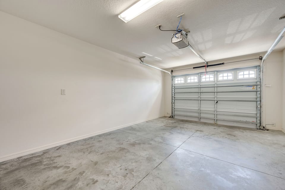 1 Car Garage