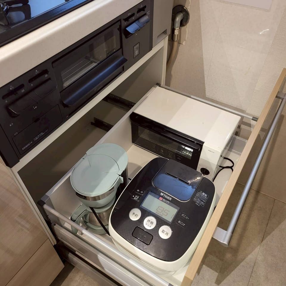 Family Apartment, Multiple Beds, Non Smoking, Ground Floor | Private kitchen | Fridge, microwave, stovetop, coffee/tea maker