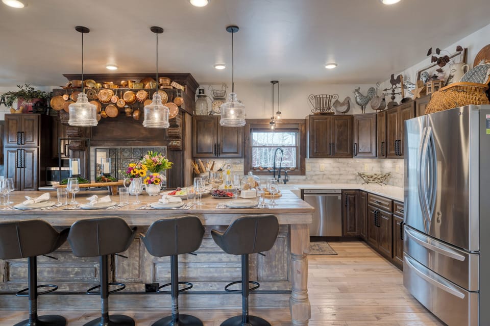 The Lodge’s chef’s kitchen is a culinary haven.