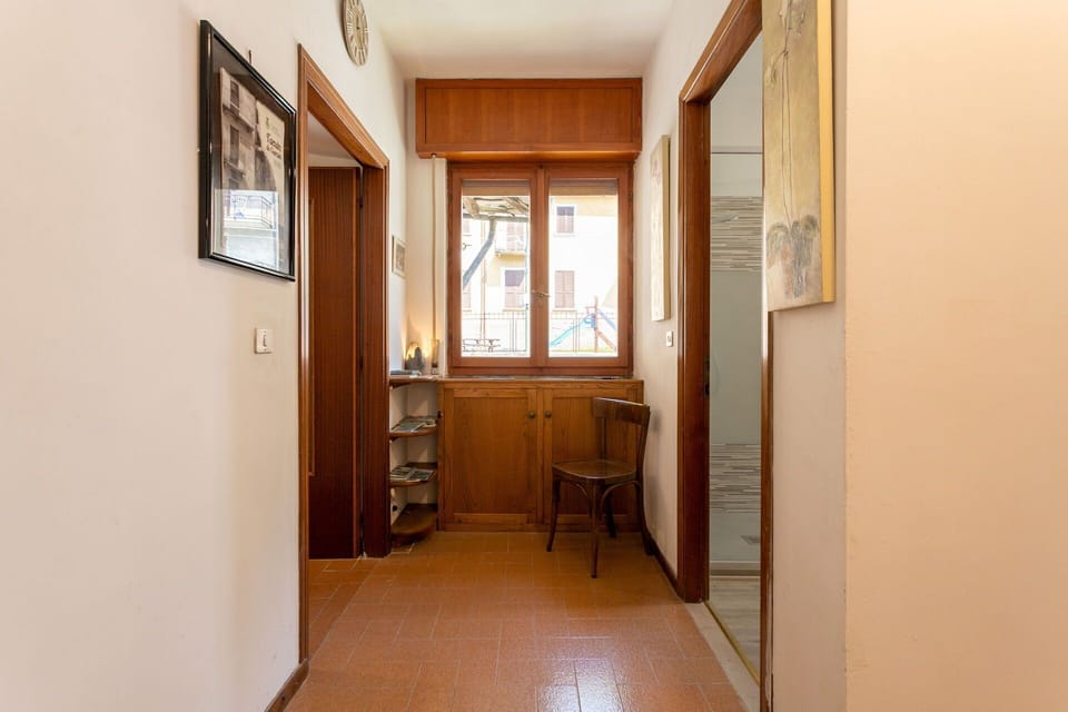 Room Detail
