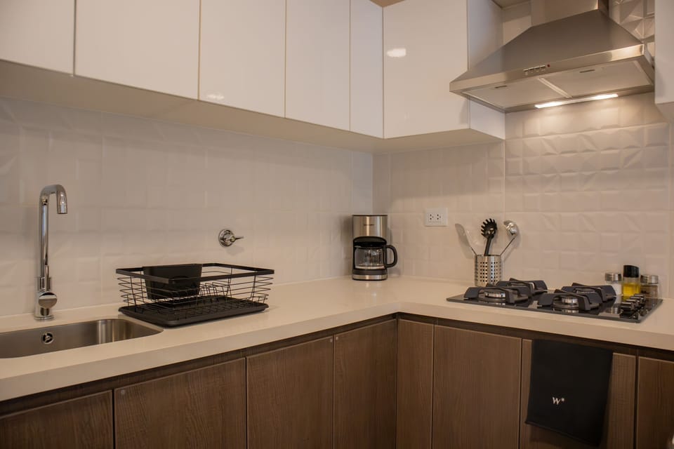 Ample kitchen