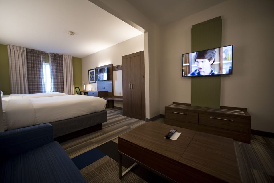 Suite, 2 Queen Beds (Addl Living Area) | Premium bedding, in-room safe, desk, laptop workspace