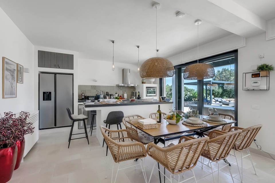 Family Villa, 4 Bedrooms, Private Pool (Villa Tartaruga Luxury With Pool) | Dining