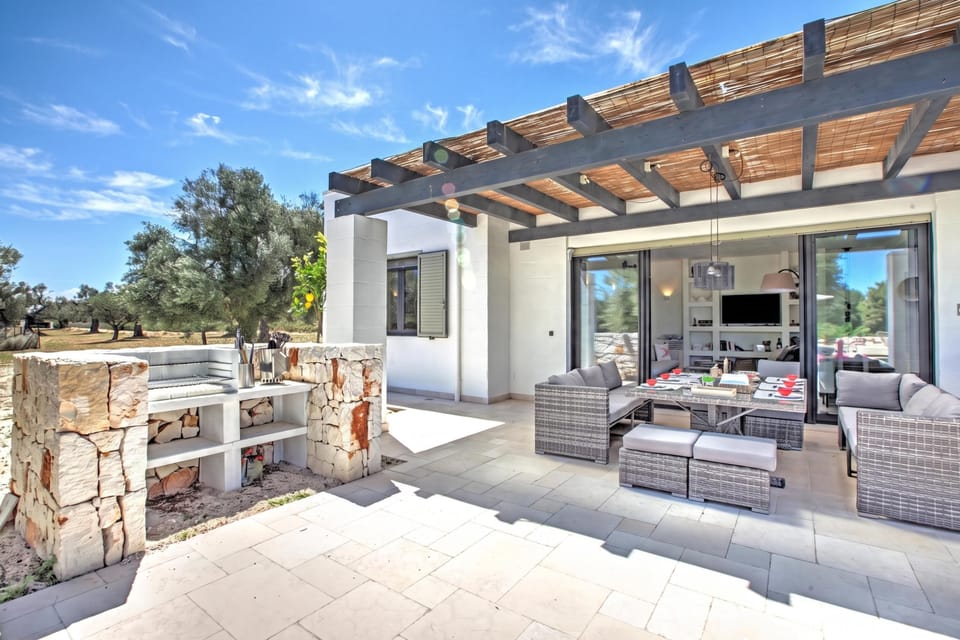 Family Villa, 4 Bedrooms, Private Pool (Villa Tartaruga Luxury With Pool) | Outdoor dining