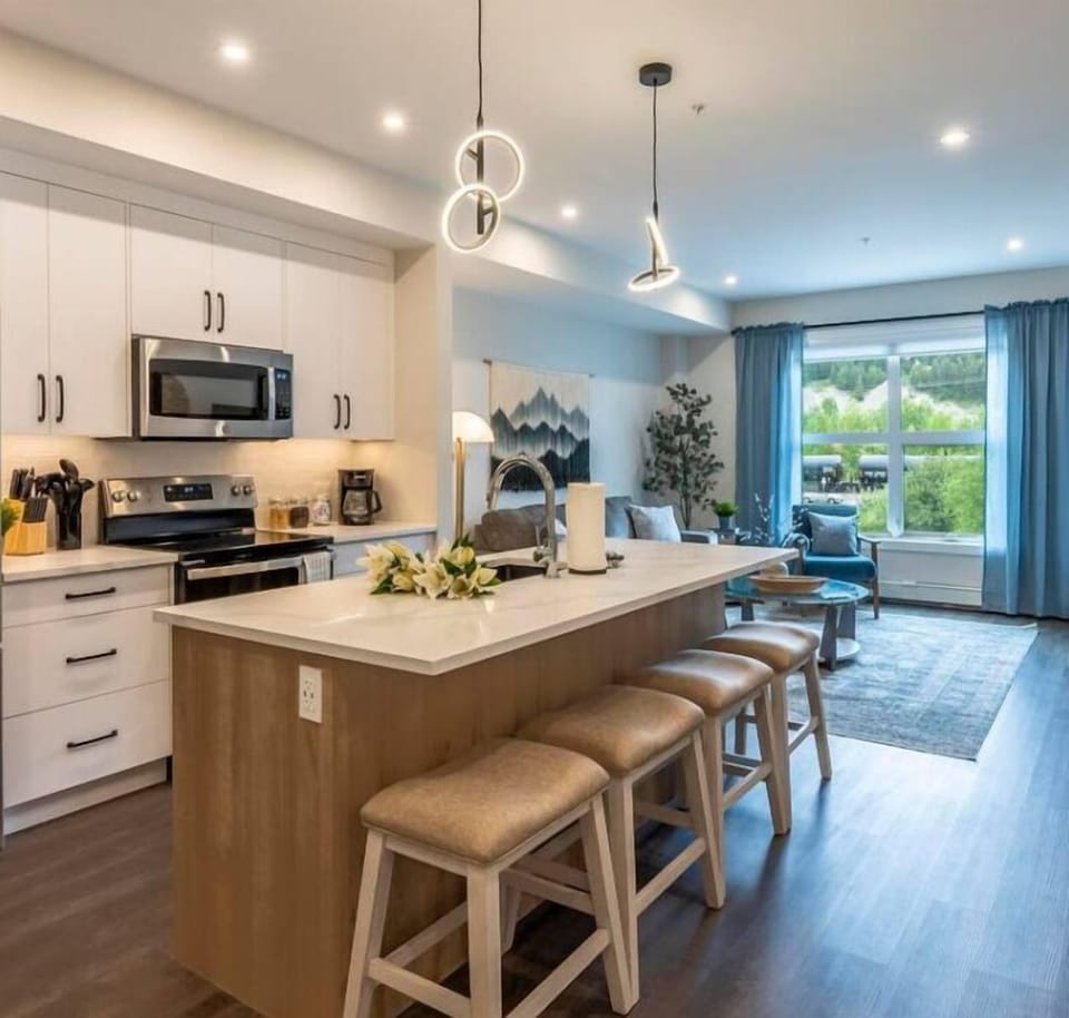 Seamless living: cook, dine, and relax in style.