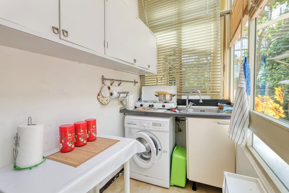 Family Apartment, Multiple Bedrooms (Best House Porto Vecchio E Ciclabile) | Private kitchen | Fridge, stovetop, coffee/tea maker, electric kettle