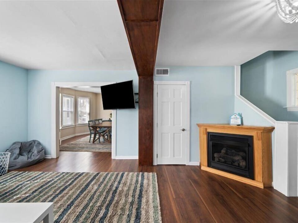 Open-concept comfort—perfect for keeping the whole group connected from breakfast to movie night.