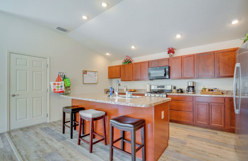 House (2 Bedrooms) | Interior