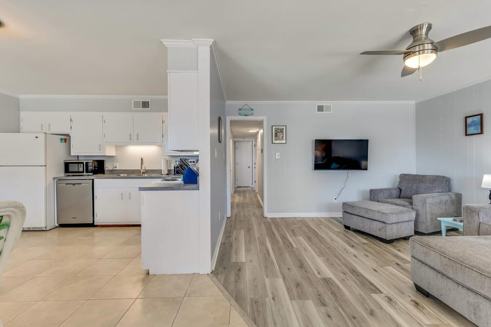 Island Escape Main Living Area