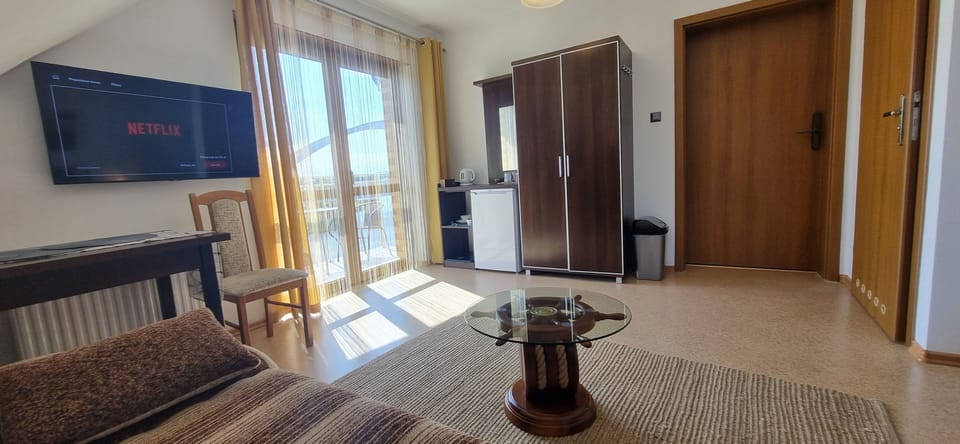 Superior Double Room, 1 Double Bed with Sofa bed, River View | Premium bedding, individually decorated, laptop workspace
