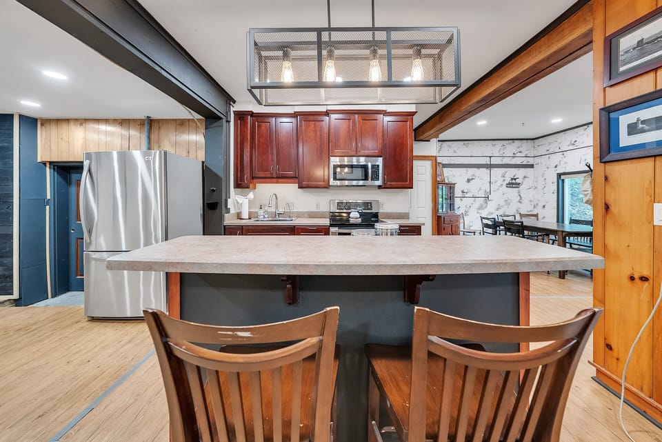 Cottage, 4 Bedrooms | Private kitchen | Fridge, oven, coffee/tea maker, toaster