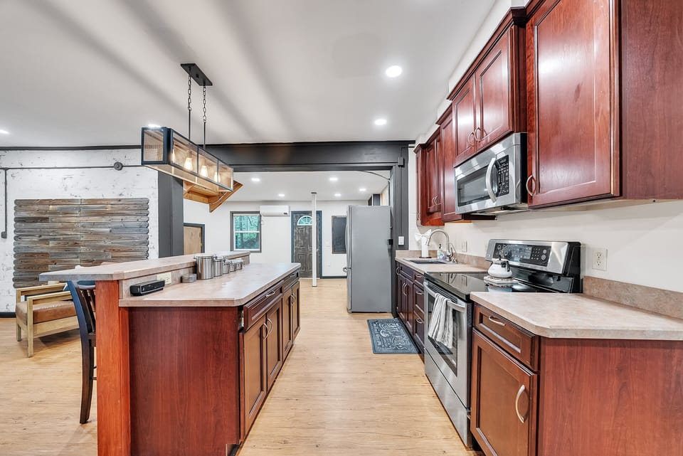 Cottage, 4 Bedrooms | Private kitchen | Fridge, oven, coffee/tea maker, toaster