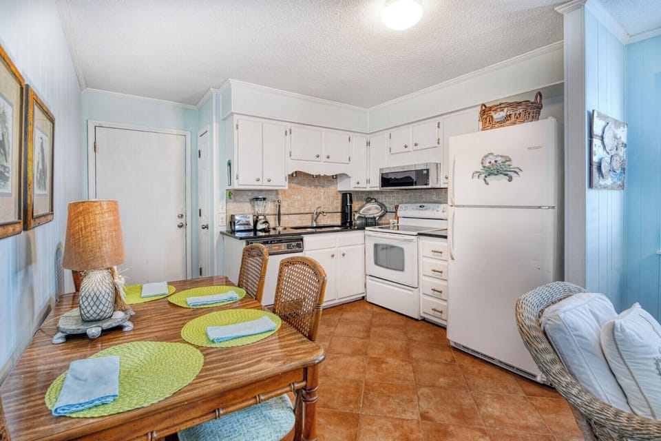 Inlet Pointe 35