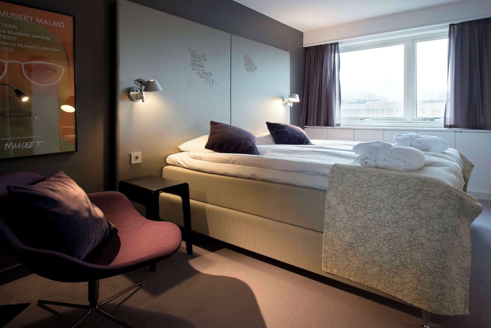 Presidential Suite | Hypo-allergenic bedding, desk, laptop workspace, iron/ironing board