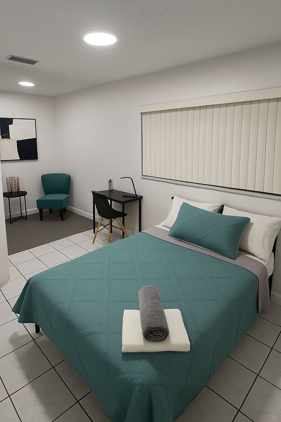 Desk, laptop workspace, free WiFi