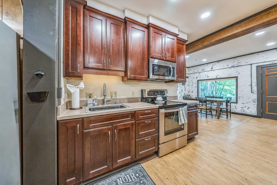 Indoors, Floor, Flooring, Hardwood, Kitchen