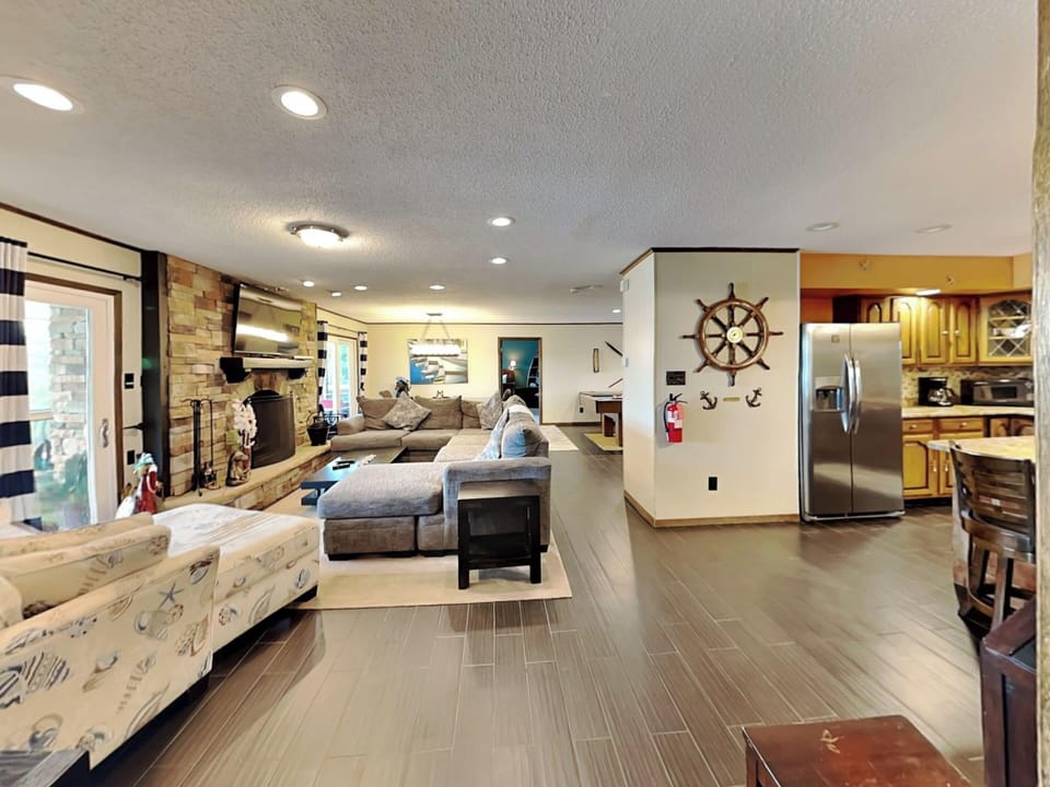 Studio (4 Bedrooms) | Property amenity
