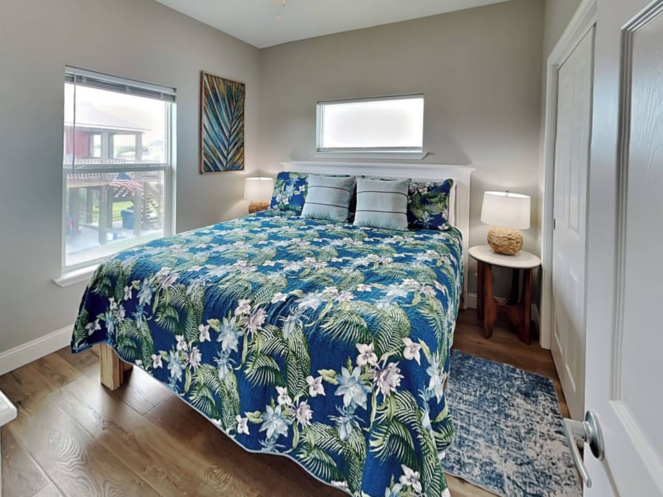 House (2 Bedrooms) | Property amenity