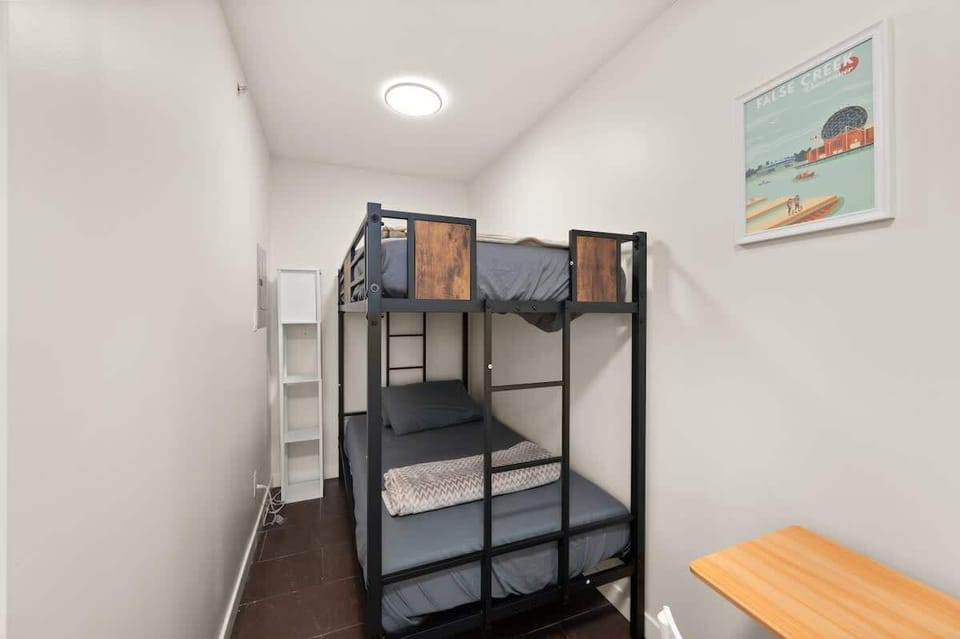 2001 58 Keefer St Vancouver 15